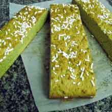 cutting anise cookie in to strips